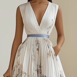 Birgit | Midikleid plissiert aus chiffon mit Blumenmuster weiß mit V-Ausschnitt
